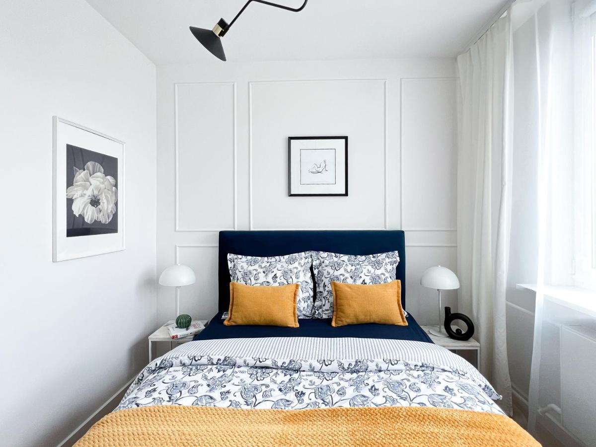 Stylowy Przy Metrze Apartment Warschau